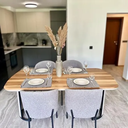 Apartment 15% Discount! Limited Time *